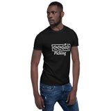 EEGIE Picking  Short-Sleeve Unisex T-Shirt - eegie